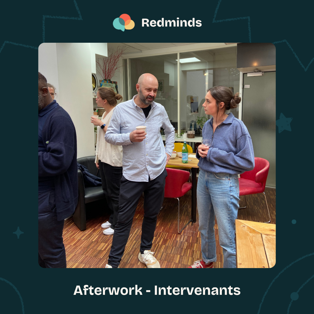 Des intervenants Redminds réunis autour d'un after work organisé dans nos locaux parisiens.