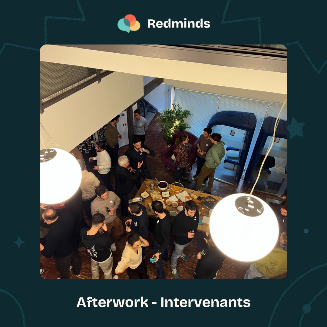 Des intervenants Redminds réunis autour d'un after work organisé dans nos locaux parisiens.